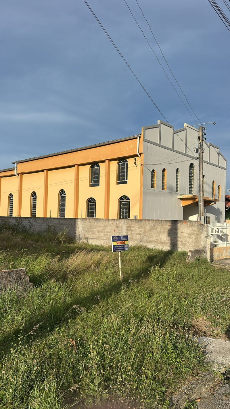 próximo a igreja Assembleia 